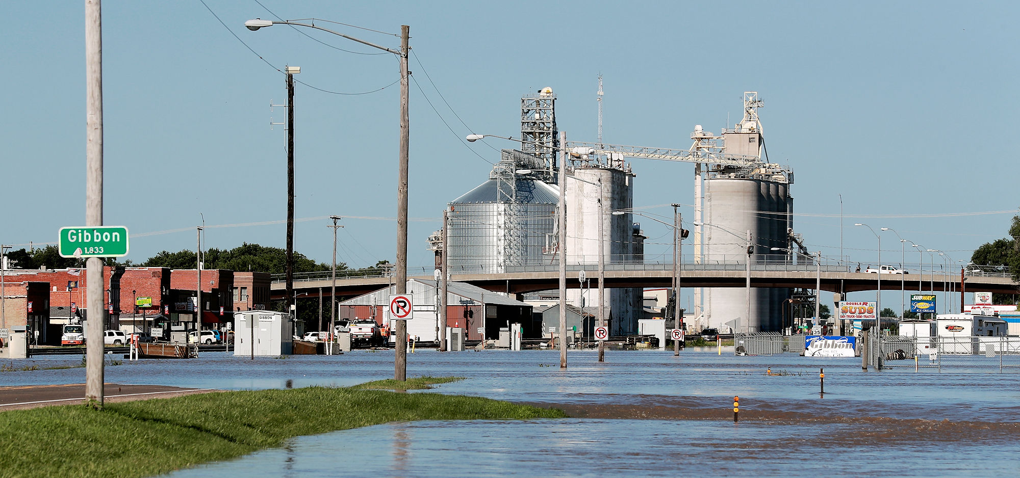 071119_GibbonFlooding10_bjs.JPG